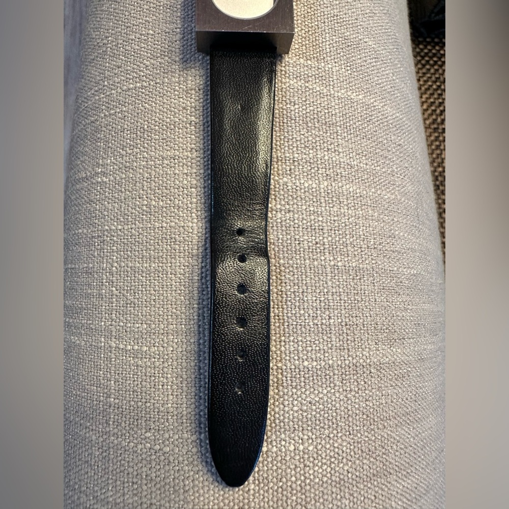 Unique Picasso ladies watch - Picture 4 of 4